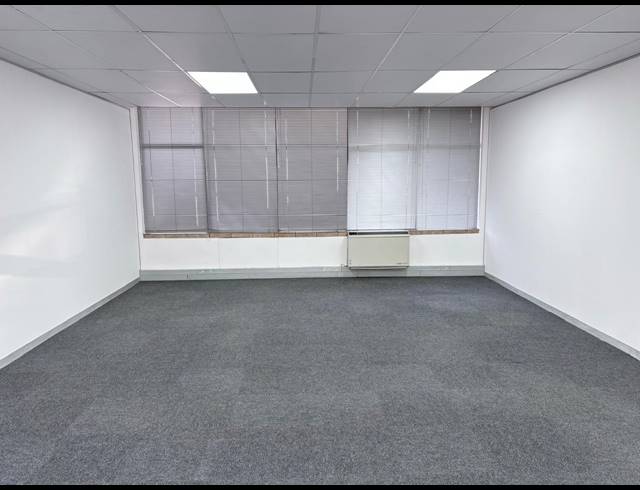 70M² OFFICE TO LET IN VORNA VALLEY